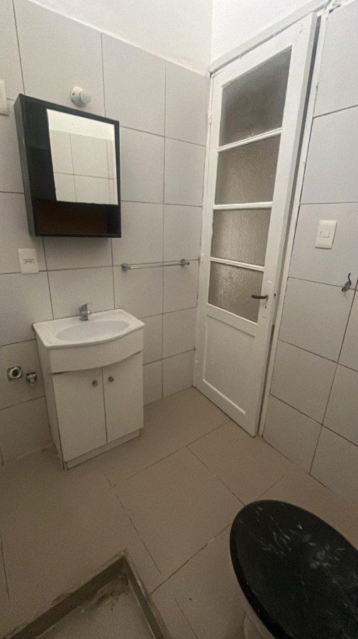 Casa ID.5740 - Alquiler Apartamento tipo Casa 1 Dormitorio La Comercial