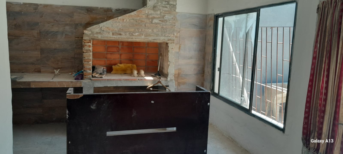 Casa ID.5931 - Venta Casa Reciclada 2 Dormitorios Barbacoa Perez Castellano