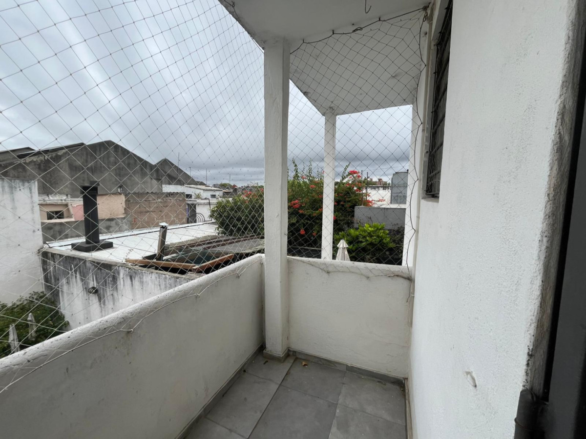 Casa ID.5784 - Venta Casa 4 Dormitorios Terraza y Parrillero Bella Vista