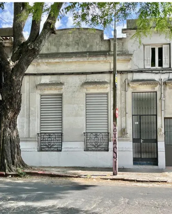 Casa ID.5899 - Alquiler Casa 2 Dormitorios La Comercial con patio y azotea