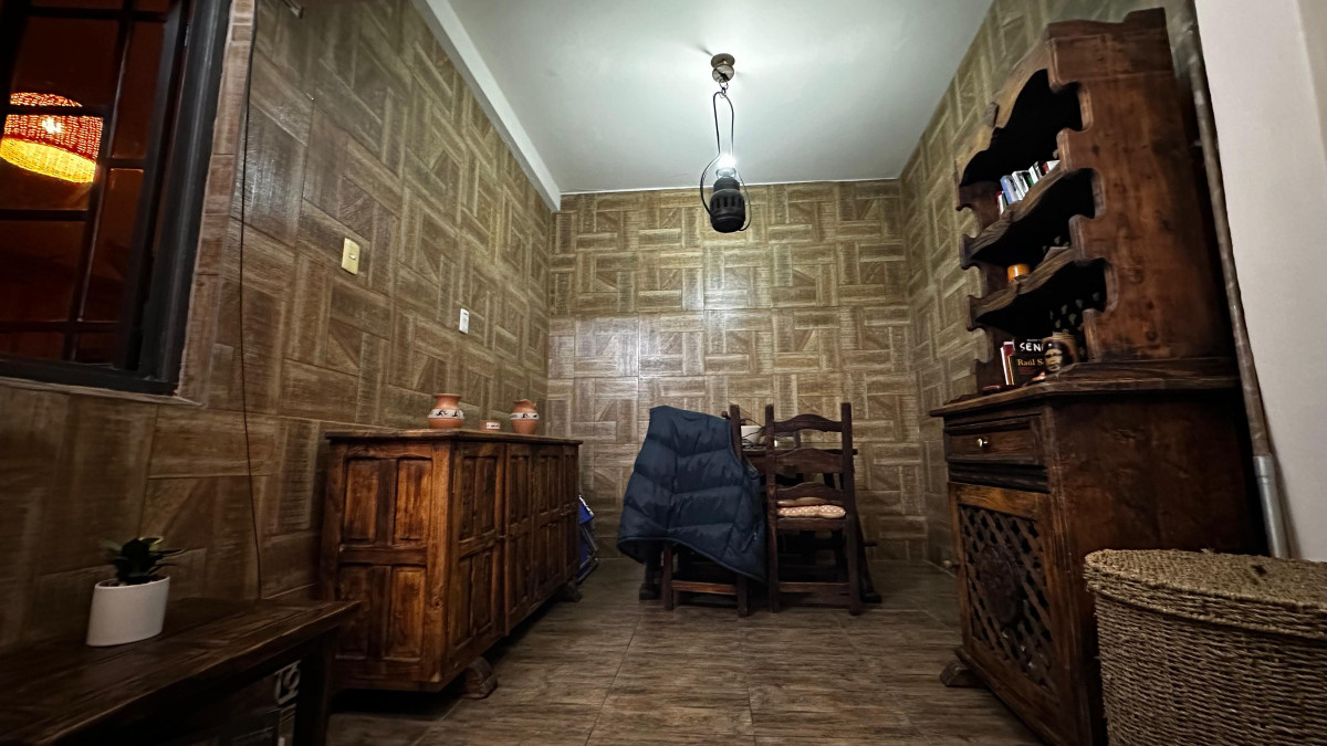 Casa ID.3925 - Venta Casa 3 Dormitorios La Blanqueada Azotea Cochera