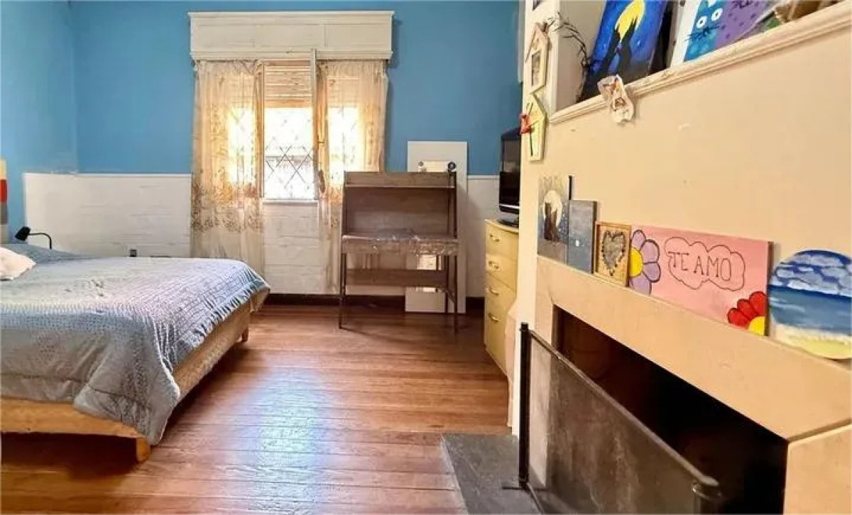 Casa ID.5891 - Venta Casa 3 Dormitorios La Blanqueada con patio y cochera 