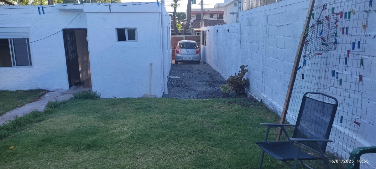 Casa ID.5103 - Venta Casa 2 Dormitorios Prado con patio y garaje
