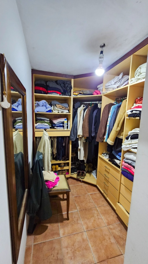 Casa ID.2599 - Venta Casa 4 Dormitorios Patio y Piscina Parque Batlle