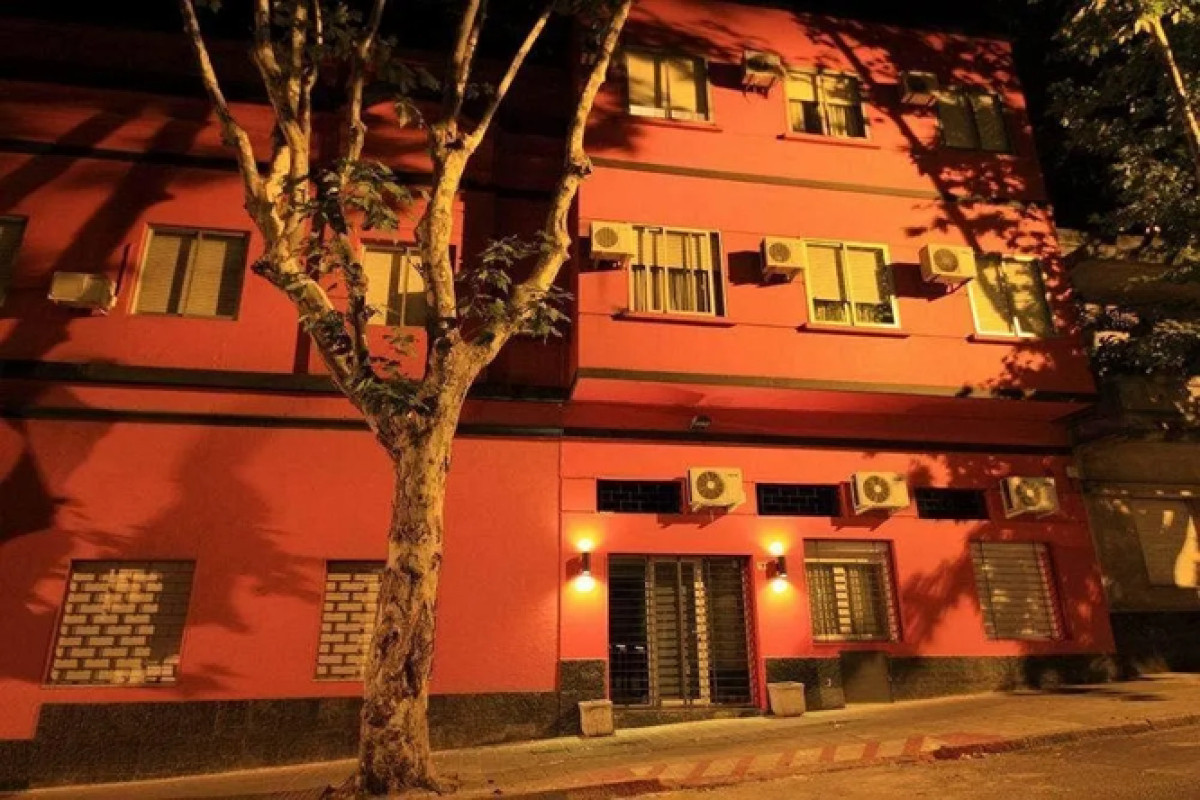 Casa ID.4852 - Venta Hotel Iberia Centro Montevideo Inversión