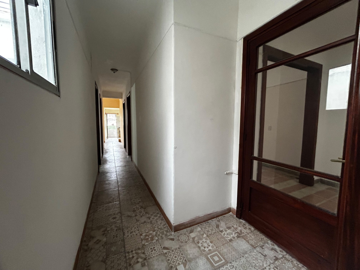 Casa ID.4774 - Venta Casa 4 Dormitorios Unión con balcón 