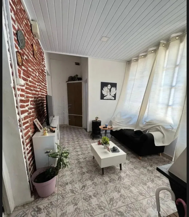 Casa ID.6068 - Alquiler Casa 2 Dormitorios La Teja con patio y cochera