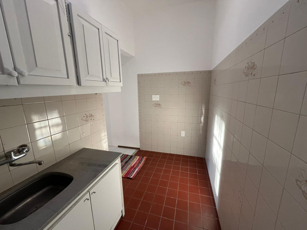 Casa ID.5333 - Alquiler Casa 2 Dormitorios Jacinto Vera con azotea