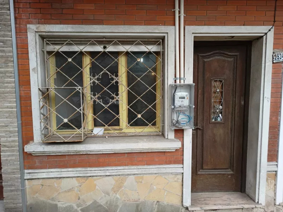Casa ID.4491 - Alquiler Casa 3 Dormitorios Tres Cruces con patio