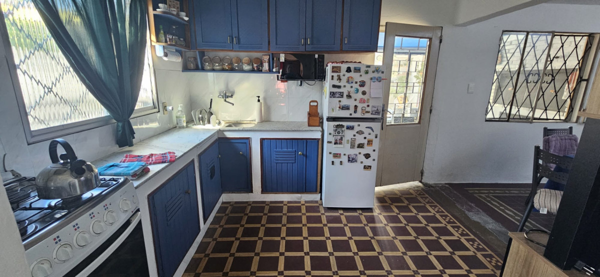 Casa ID.6057 - Venta Casa 2 Dormitorios Perez Castellanos Barbacoa y Cochera