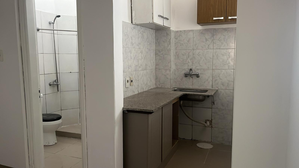 Casa ID.5740 - Alquiler Apartamento tipo Casa 1 Dormitorio La Comercial