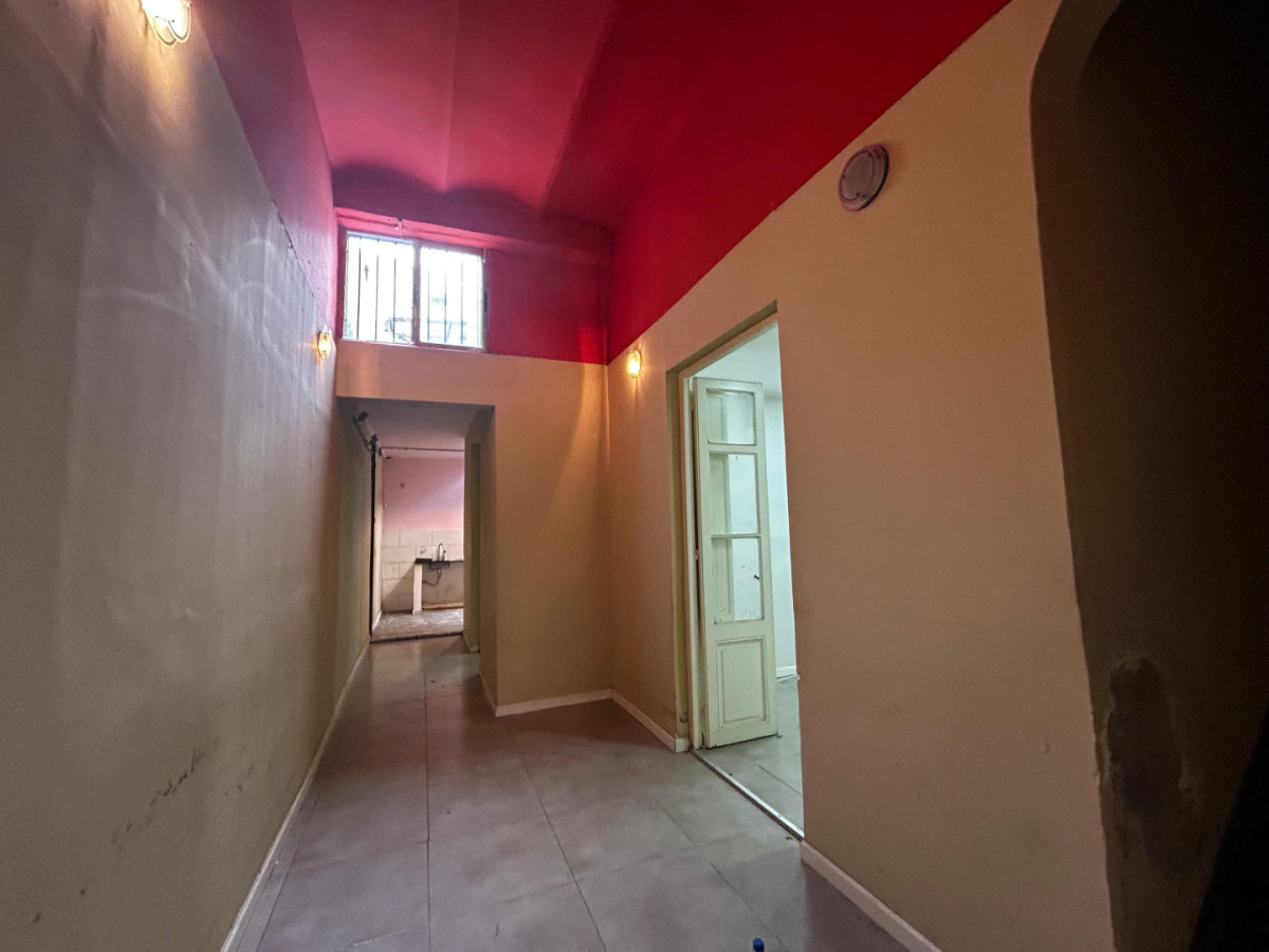 Casa ID.4235 - Venta Casa 5 Dormitorios La Comercial Inversion