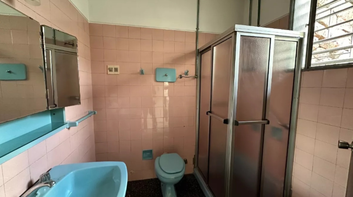 Casa ID.3577 - Venta Casa 4 Dormitorios Buceo Patio Piscina Cochera 
