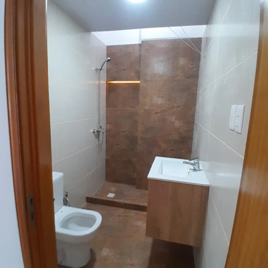 Casa ID.4737 - Alquiler Casa 2 Dormitorios Unión con Cochera y Patio