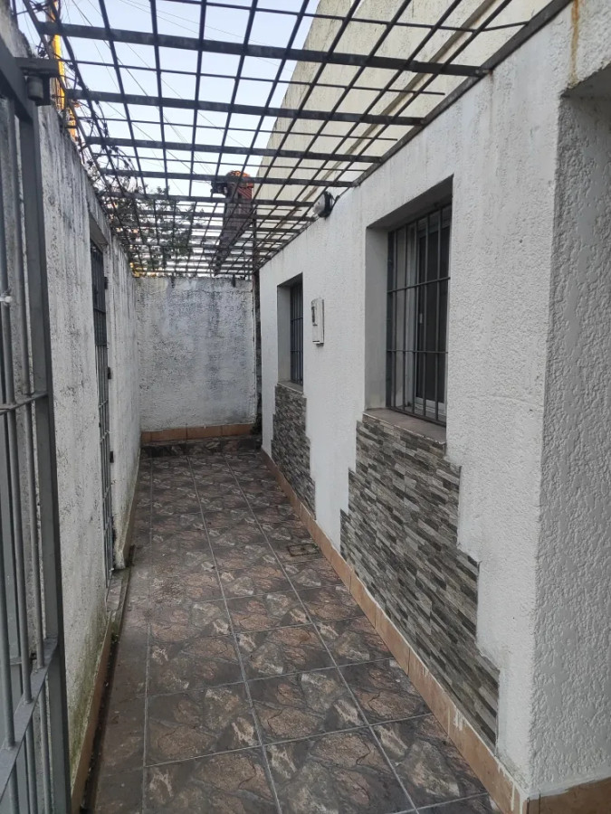 Casa ID.5085 - Alquiler o Venta Casa 3 Dormitorios Cerrito patio y garaje