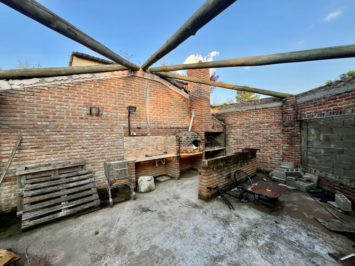 Casa ID.4498 - Venta Terreno + 2 Casas El Pinar con Piscina y Barbacoa