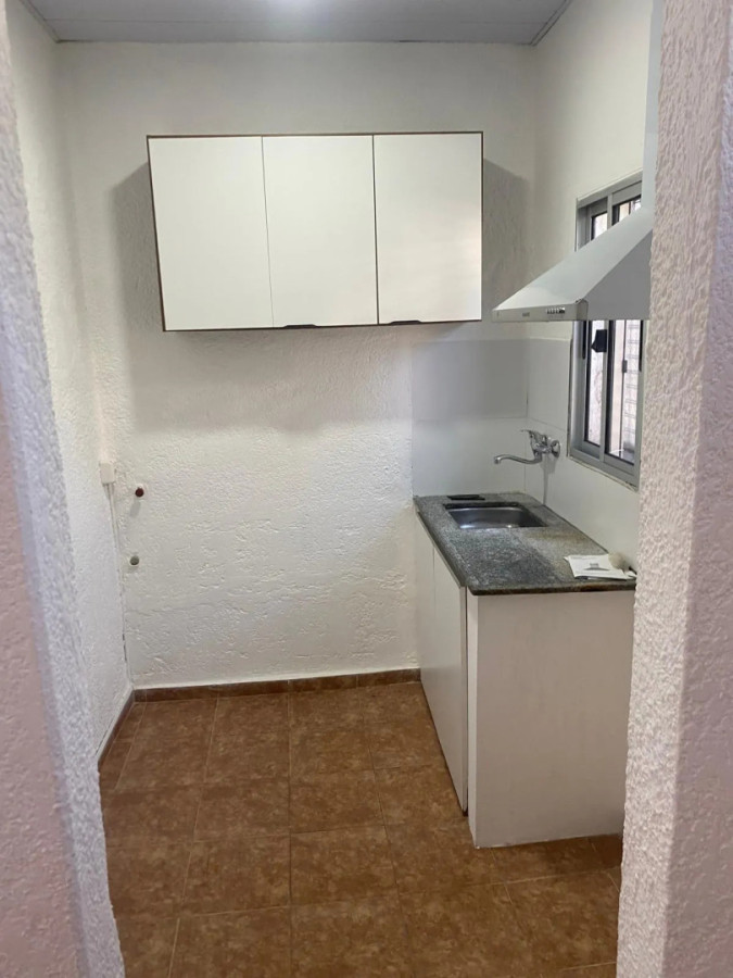 Casa ID.5641 - Alquiler Casa 1 Dormitorio Paso Molino con cochera y patio