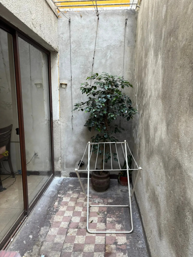 Casa ID.5307 - Venta Casa 2 Dormitorios Parque Rodo con patio y parrillero