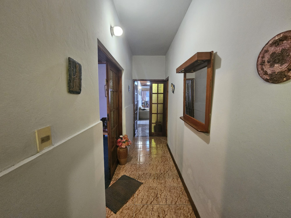 Casa ID.6268 - Venta Casa y Apartamento 4 Dormitorios Brazo Oriental Cochera