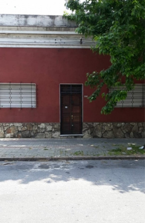 Casa ID.2016 - Casa Venta 4 Dormitorios Estufa a Leña Aguada