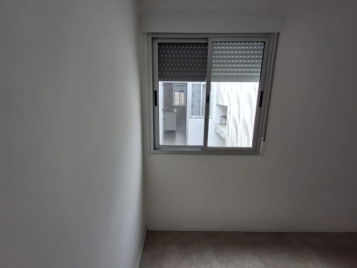 Casa ID.6877 - Alquiler Casa PH 2 Dormitorios Aires Puros Patio y Parrillero