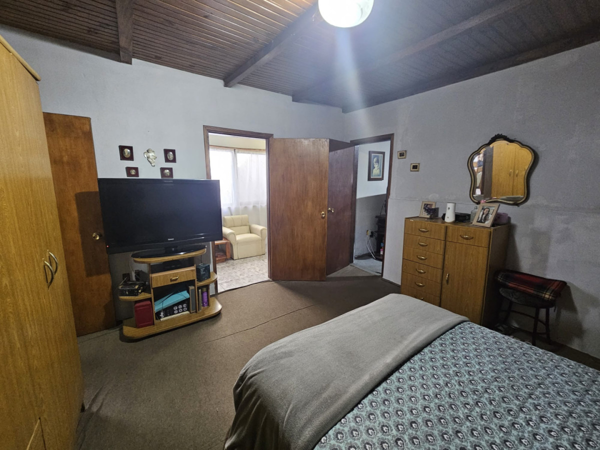 Casa ID.6268 - Venta Casa y Apartamento 4 Dormitorios Brazo Oriental Cochera