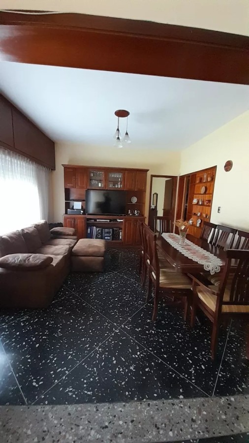 Casa ID.4484 - Venta 2 Casas en Excelente Terreno Malvin Norte Padrón Unico
