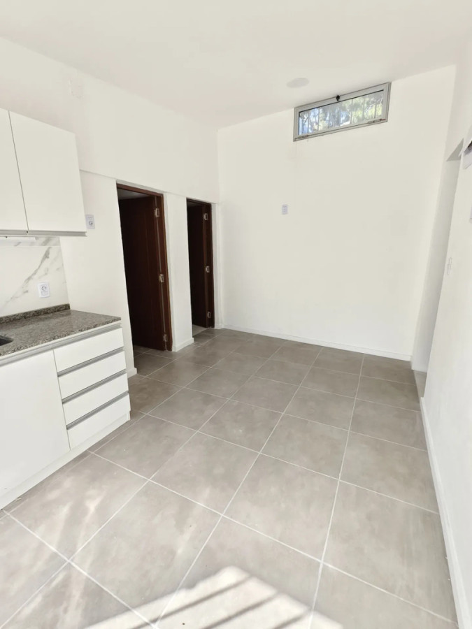 Casa ID.6231 - Alquiler Casa nueva 2 Dormitorios Beldevere Patio y Cochera