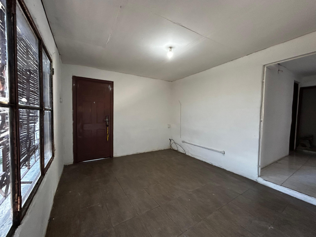 Casa ID.5466 - Alquiler Casa 2 Dormitorios Sayago con Patio