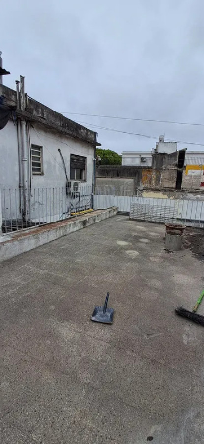 Casa ID.5715 - Alquiler Casa 2 Dormitorios Tres Cruces terrazza, parrillero