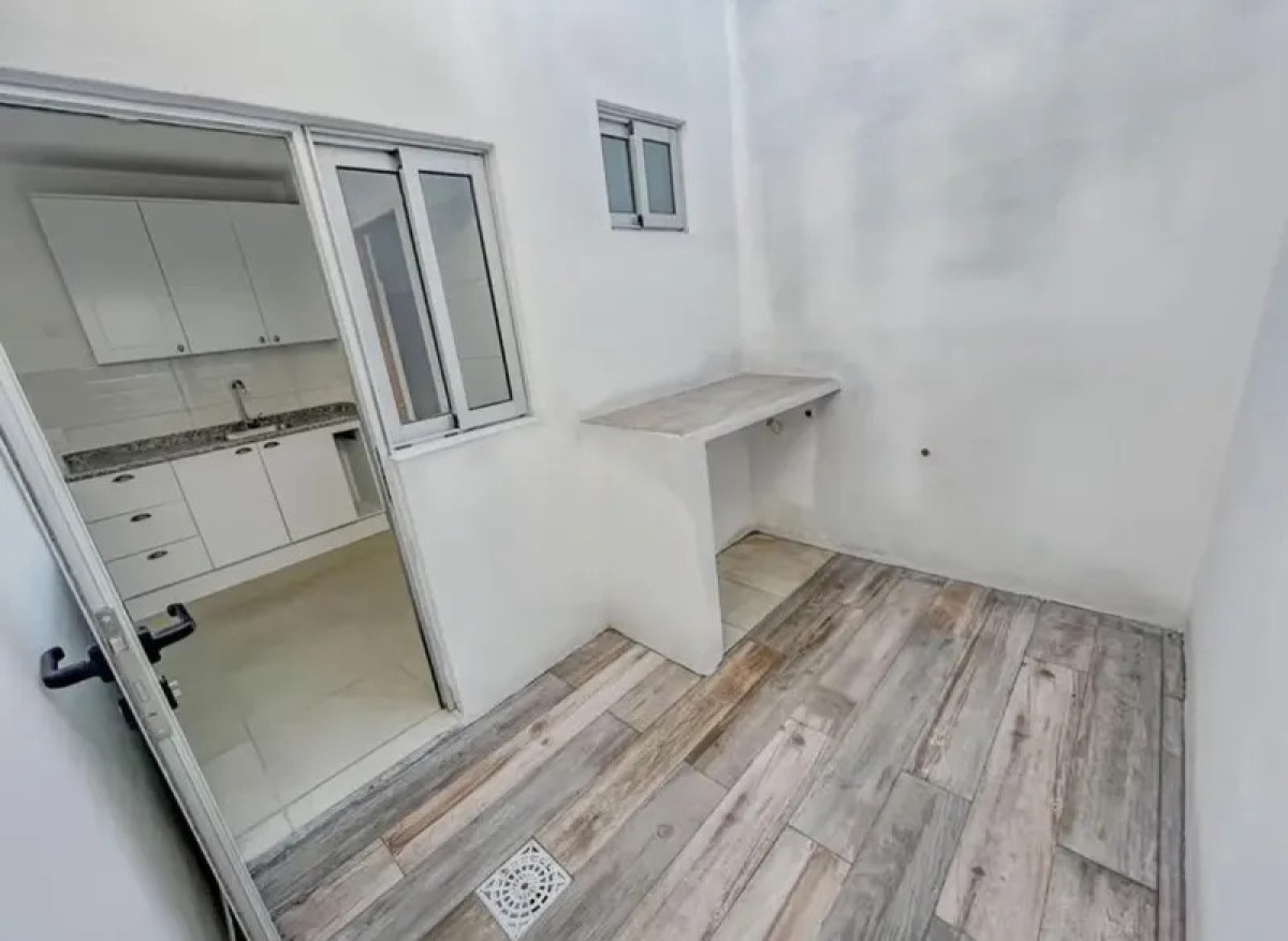 Casa ID.6564 - Alquiler Casa en PH 1 Dormitorio Buceo con patio