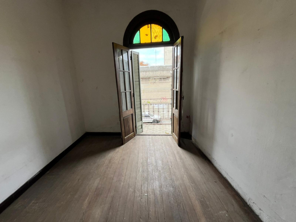 Casa ID.5888 - Venta Casa a Reciclar 2 Dormitorios Aguada terraza y parrillero
