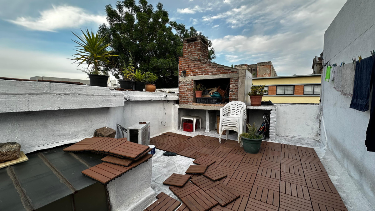 Casa ID.3925 - Venta Casa 3 Dormitorios La Blanqueada Azotea Cochera