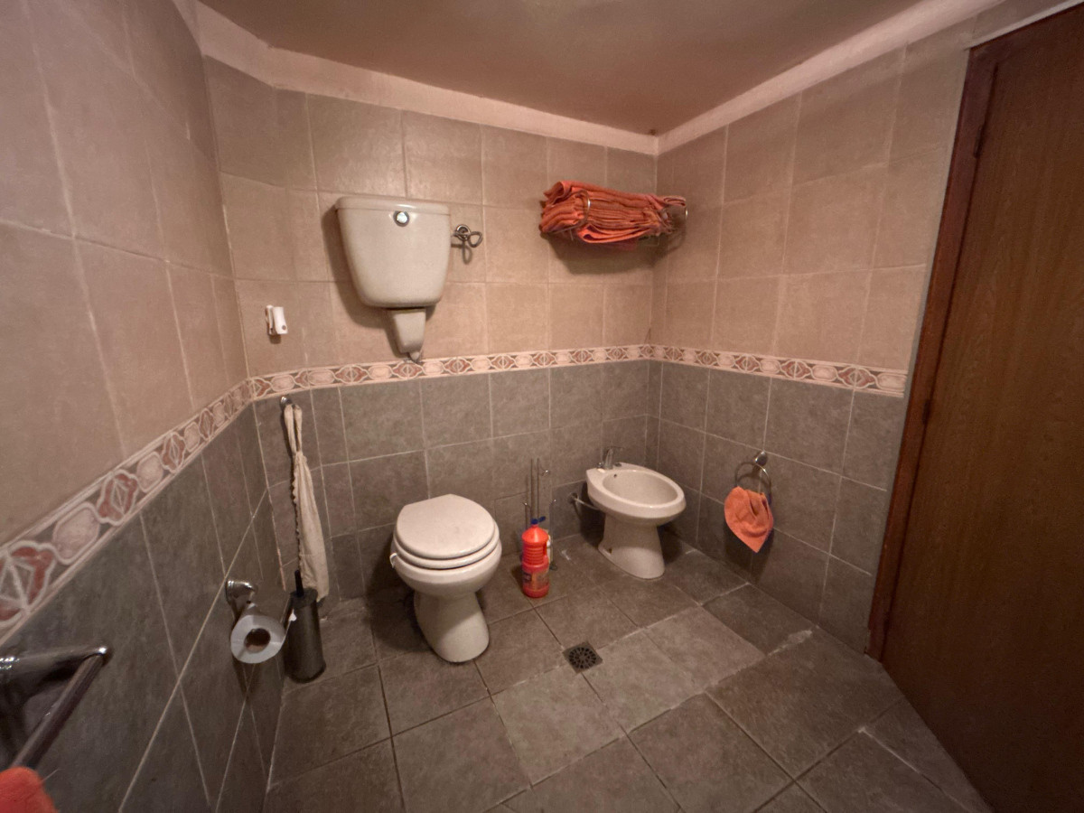Casa ID.4939 - Venta Casa 4 Dormitorios Cordón con Barbacoa y Azotea