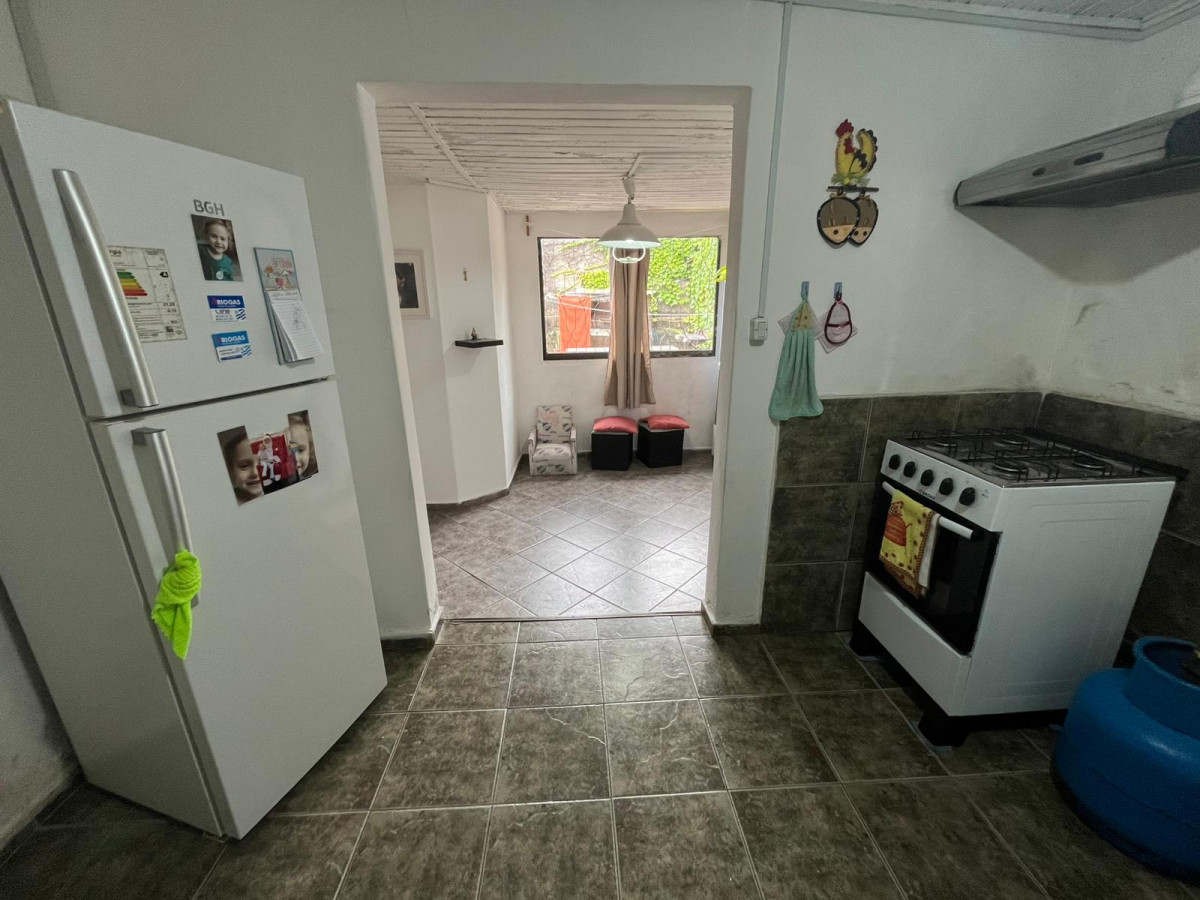 Casa ID.5622 - Alquiler Casa 2 Dormitorios Aires Puros Patio y Parrillero