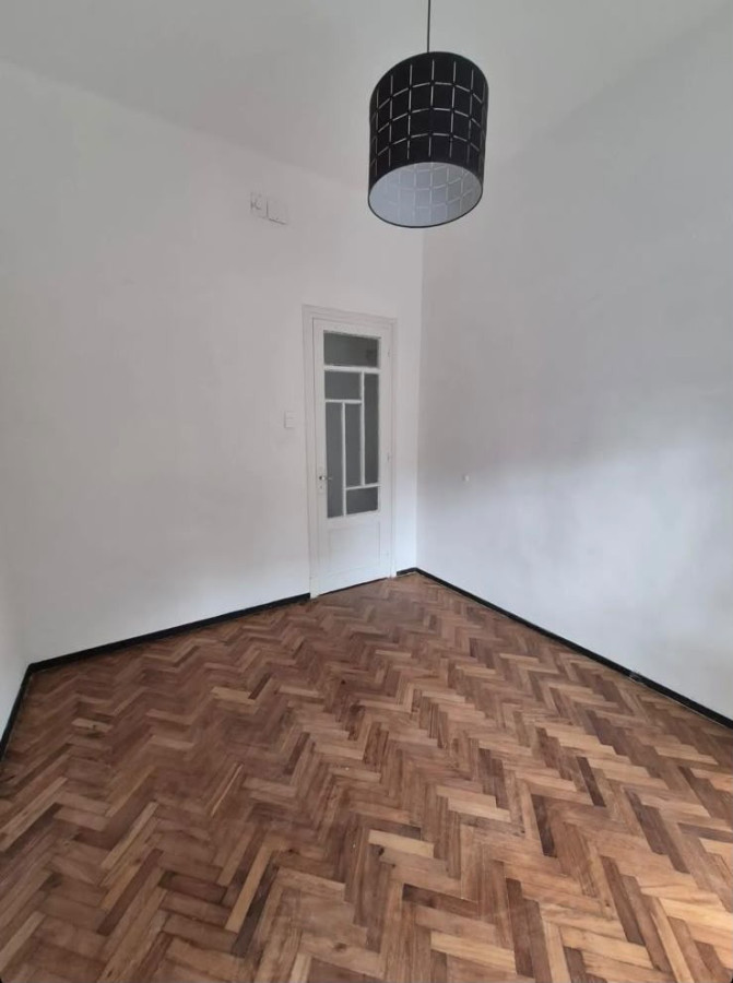 Casa ID.6662 - Alquiler Casa Ph 2 Dormitorio Malvin con patio y cochera
