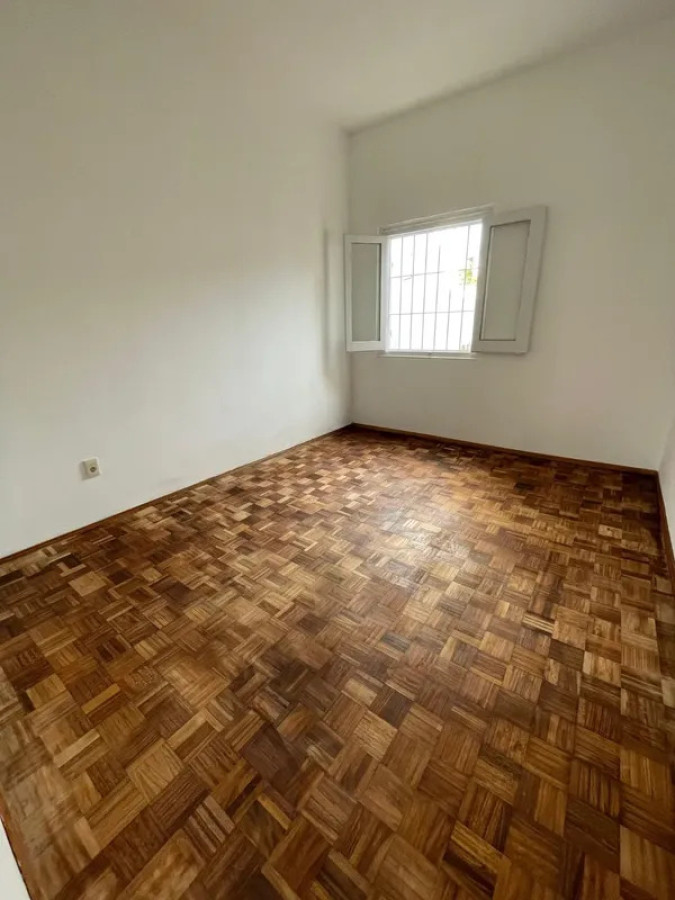 Casa ID.6655 - Alquiler Apartamento 2 Dormitorios Buceo con patio y cochera