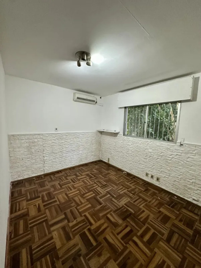 Casa ID.6653 - Alquiler Casa 2 Dormitorios Cerro con patio y cochera 
