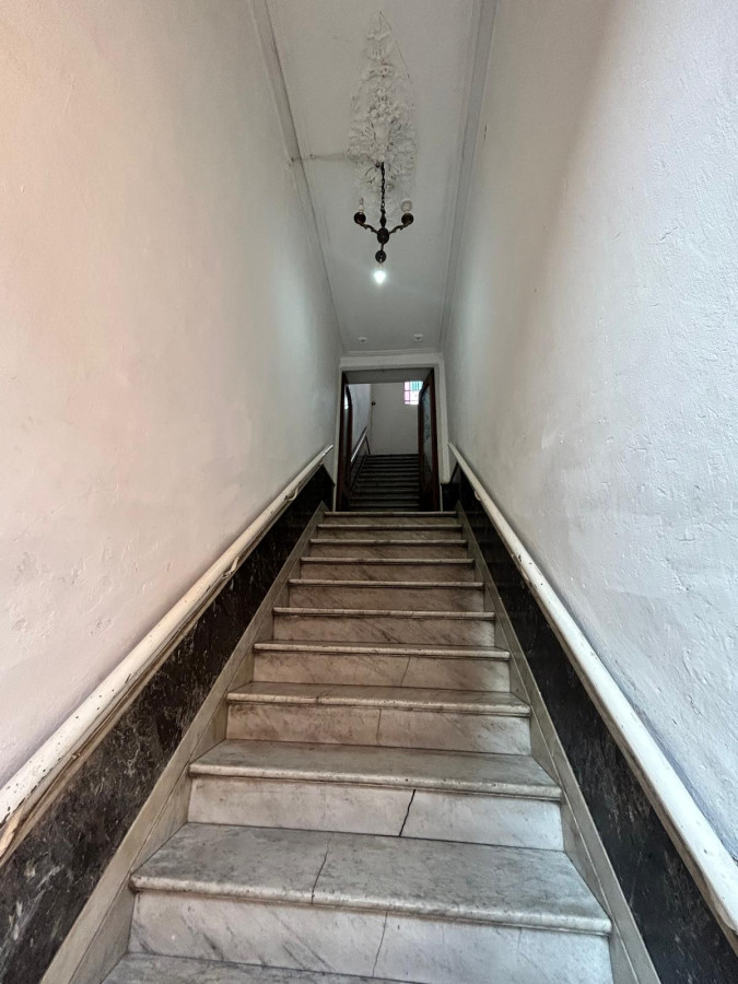 Casa ID.3549 - Venta Casa 4 Dormitorios Centro con Balcón 