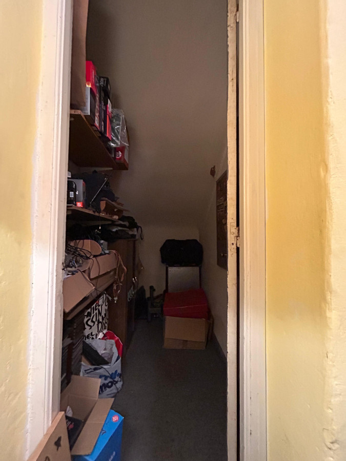 Casa ID.5004 - Venta Casa 5 Dormitorios La Blanqueada con Garaje y Patio
