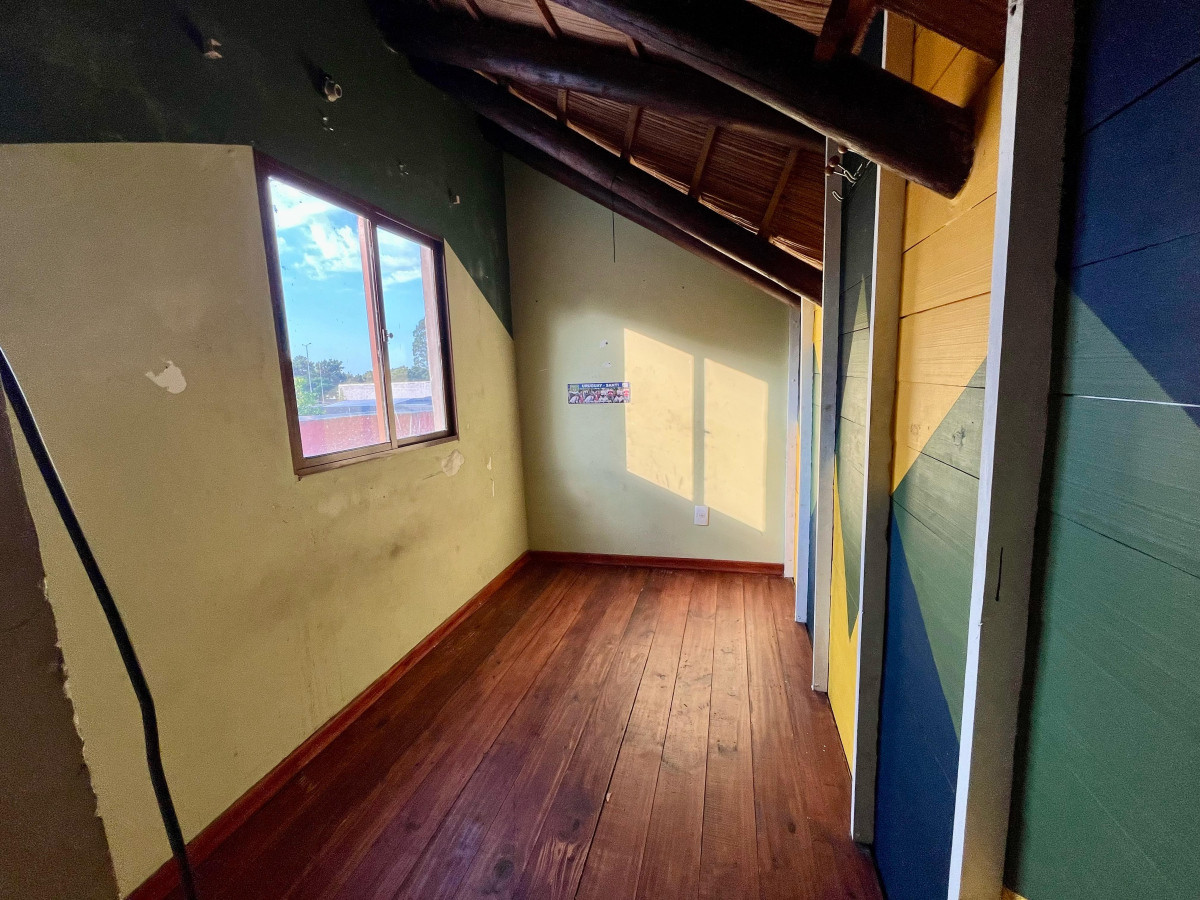 Casa ID.4498 - Venta Terreno + 2 Casas El Pinar con Piscina y Barbacoa