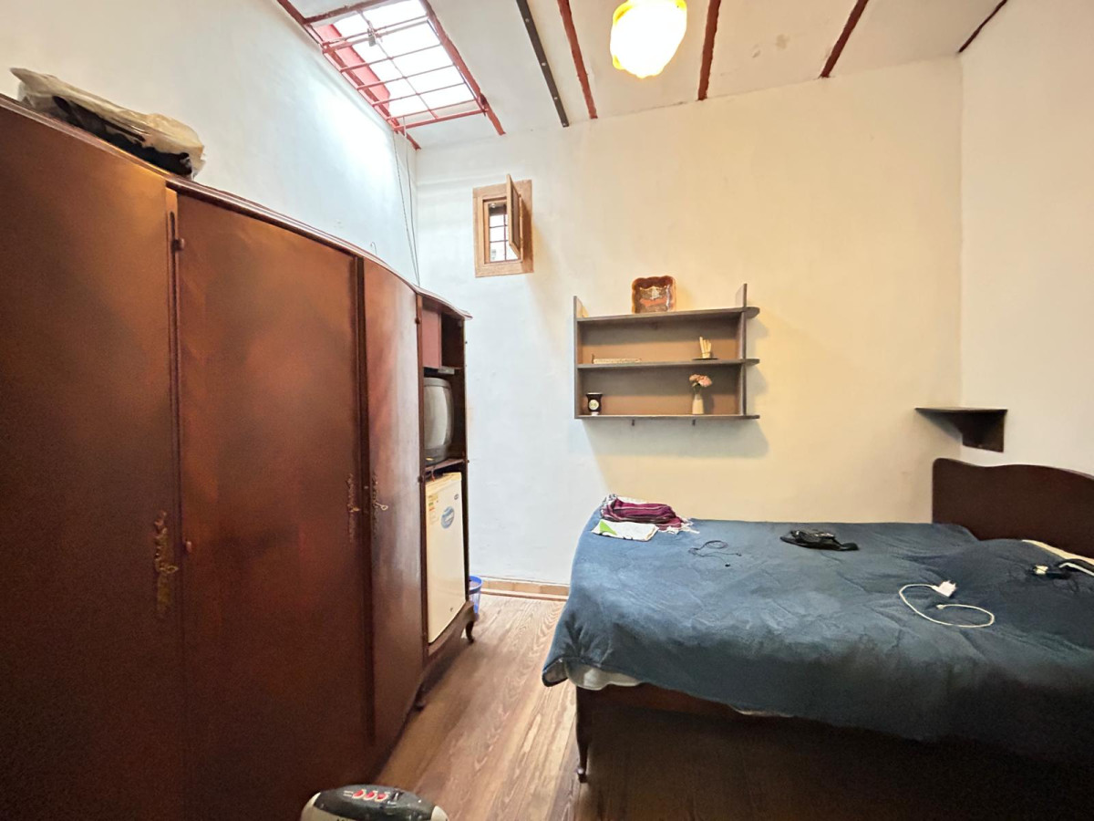 Casa ID.3381 - Venta Casa 2 Dormitorios Ciudad Vieja con Patio y Parrillero