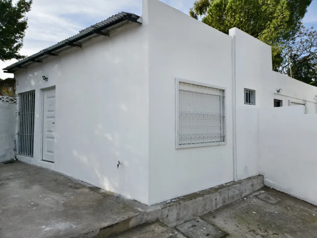 Casa ID.5014 - Alquiler Casa 3 Dormitorios Beldevere con patio y cochera