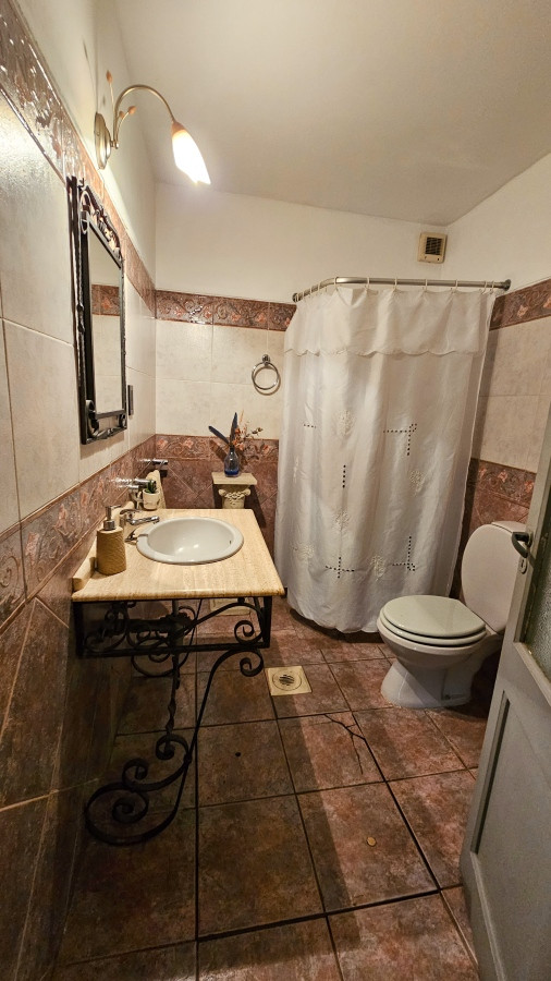 Casa ID.2599 - Venta Casa 4 Dormitorios Patio y Piscina Parque Batlle