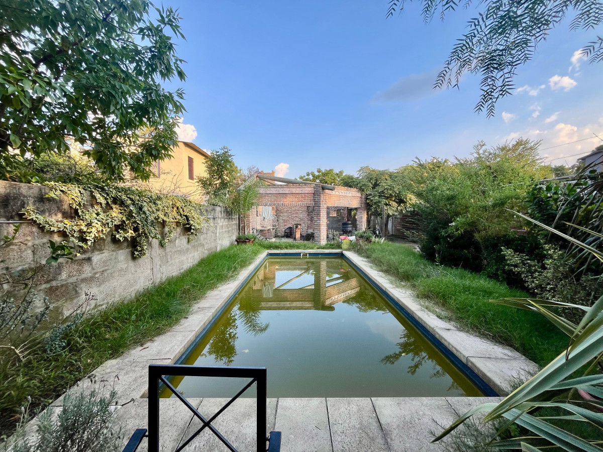 Casa ID.4498 - Venta Terreno + 2 Casas El Pinar con Piscina y Barbacoa