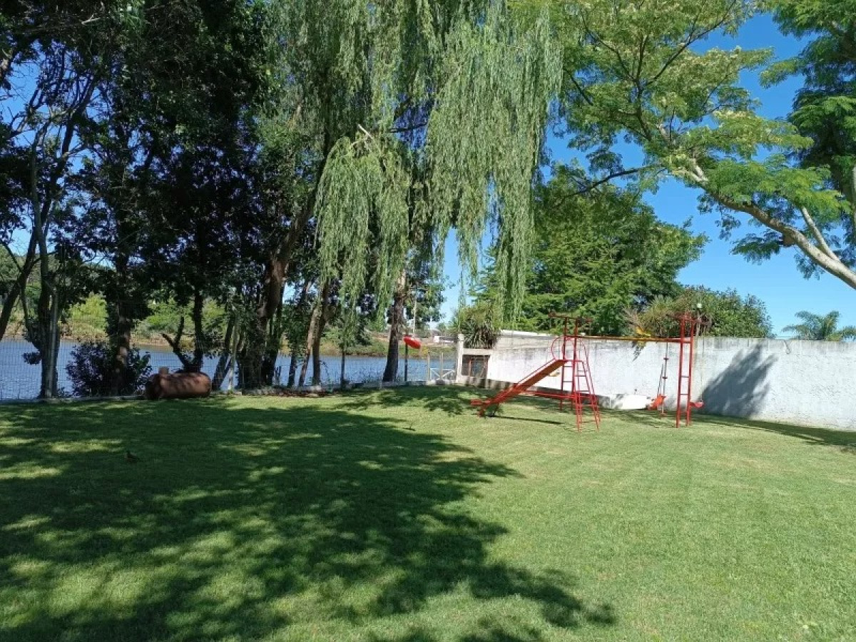 Casa ID.4470 - Venta Casa 3 Dormitorios Neptunia con Garaje y Acceso al Lago