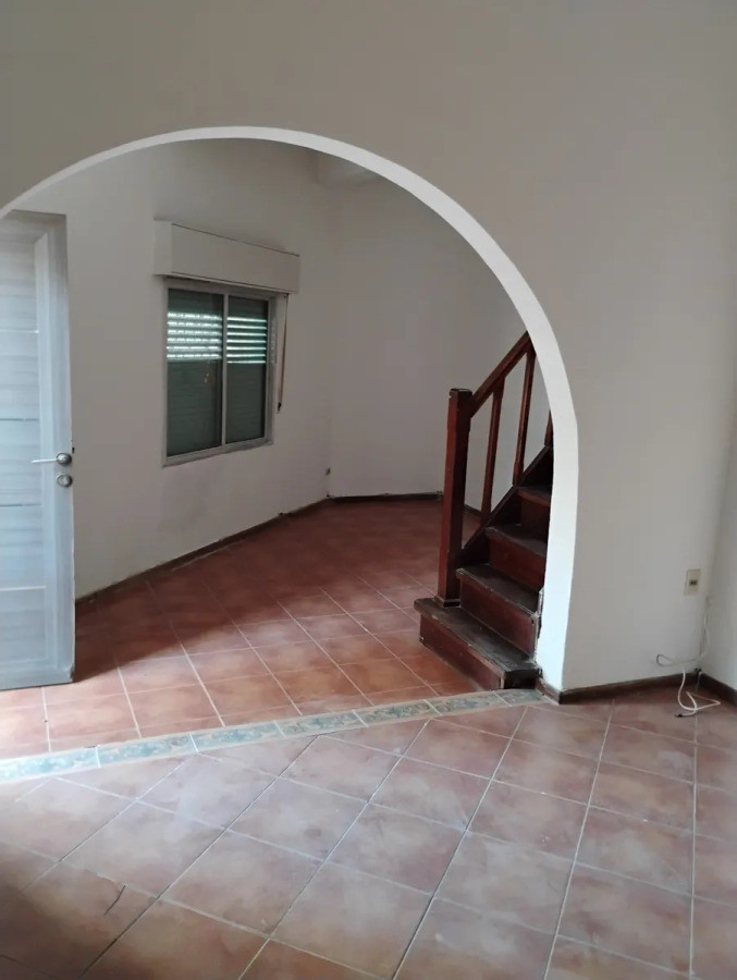 Casa ID.5342 - Alquiler Casa 3 Dormitorios Reducto con azotea y garaje