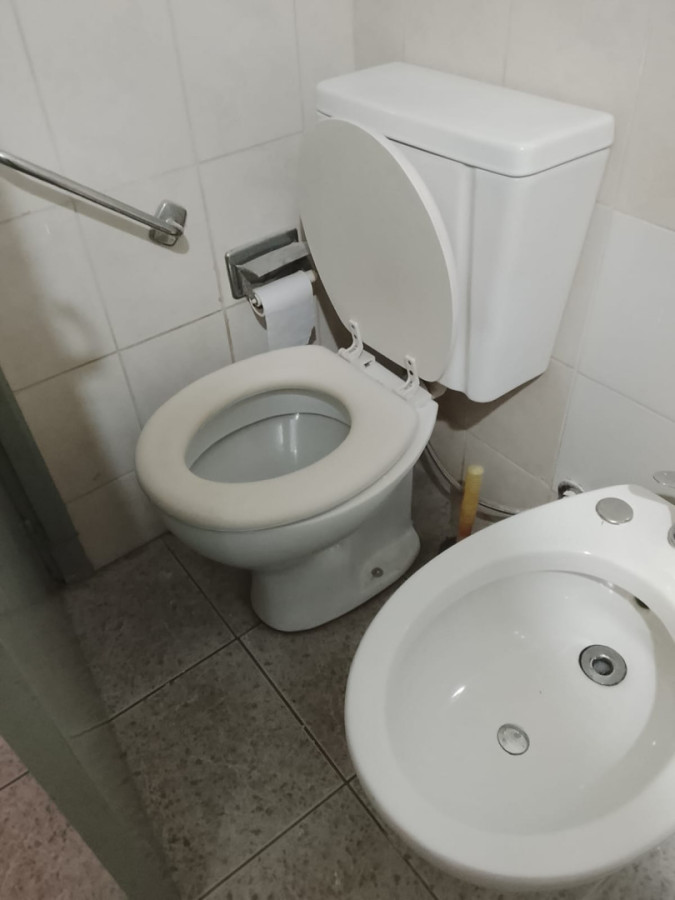 Casa ID.6452 - Alquiler o Venta Casa 4 Dormitorios Buceo Parrillero y Cochera