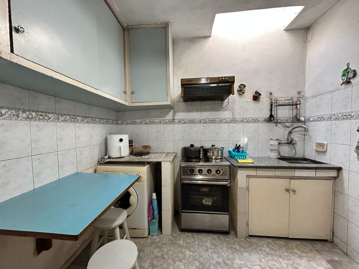 Casa ID.2740 - Venta Casa en ph 2 Dormitorios Buceo con Barbacoa y Garaje