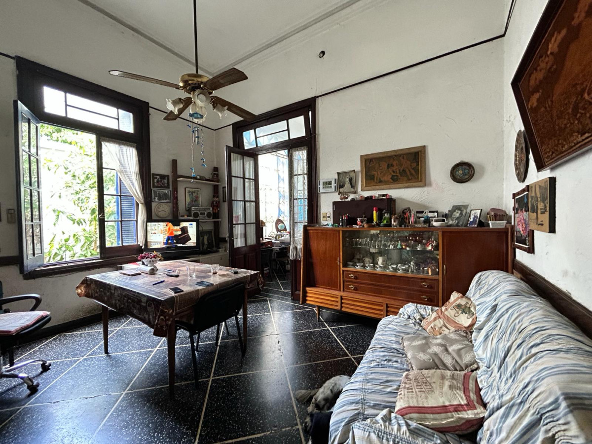 Casa ID.2977 - Venta Casa con Apartamentos Padrón Único Sayago Inversión